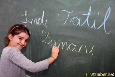 ogrenciler-karnelerini-aldi